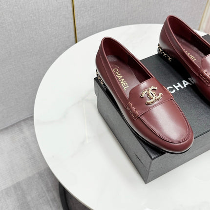 CC LOAFER 25S IN DARK RED LAMBSKIN WITH GOLD HARDWARE