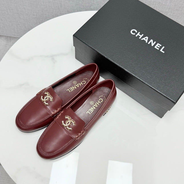 CC LOAFER 25S IN DARK RED LAMBSKIN WITH GOLD HARDWARE