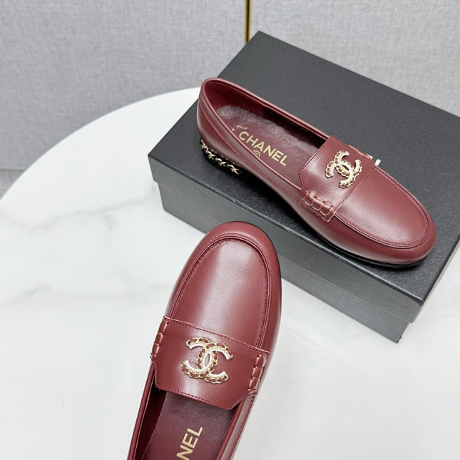 CC LOAFER 25S IN DARK RED LAMBSKIN WITH GOLD HARDWARE