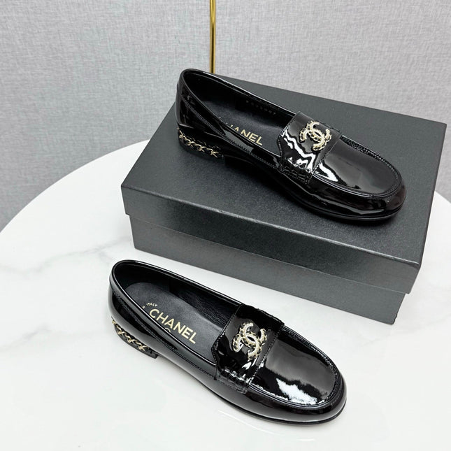 CC LOAFER 25S IN BLACK GLOSSY LEATHER WITH GOLD HARDWARE