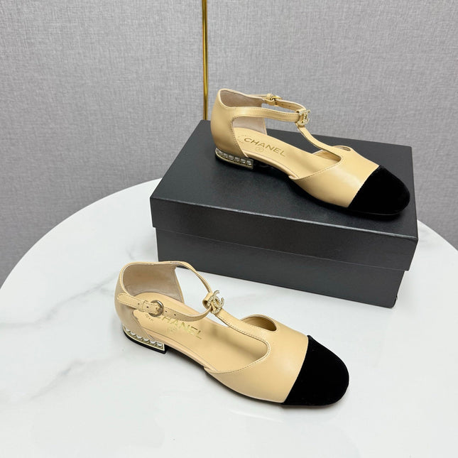 CC MARY JANE 25S IN BEIGE LAMBSKIN AND BLACK SUEDE WITH PEARL HEEL