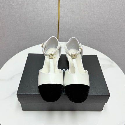 CC MARY JANE 25S IN WHITE LAMBSKIN AND BLACK SUEDE WITH PEARL HEEL