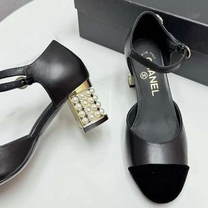 CC MARY JANE HEELS 25S IN BLACK LAMBSKIN AND SUEDE WITH PEARL HEEL STYLE 5