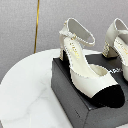 CC MARY JANE HEELS 25S IN WHITE LAMBSKIN AND BLACK SUEDE WITH PEARL HEEL STYLE 7