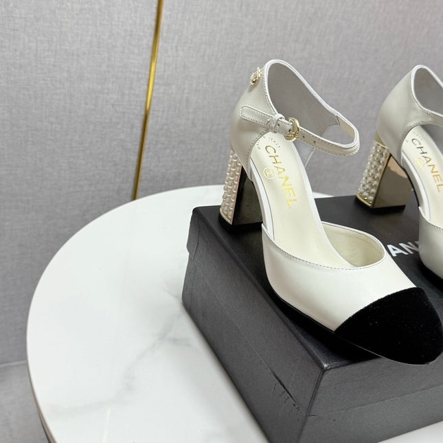 CC MARY JANE HEELS 25S IN WHITE LAMBSKIN AND BLACK SUEDE WITH PEARL HEEL STYLE 4