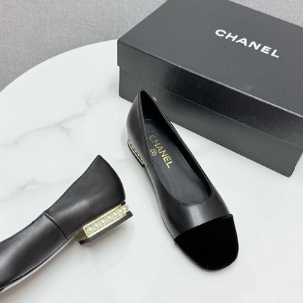 CC BALLET FLATS 25S IN BLACK LAMBSKIN AND SUEDE WITH PEARL HEEL