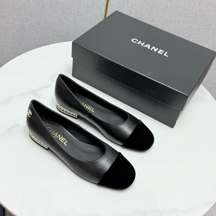 CC BALLET FLATS 25S IN BLACK LAMBSKIN AND SUEDE WITH PEARL HEEL