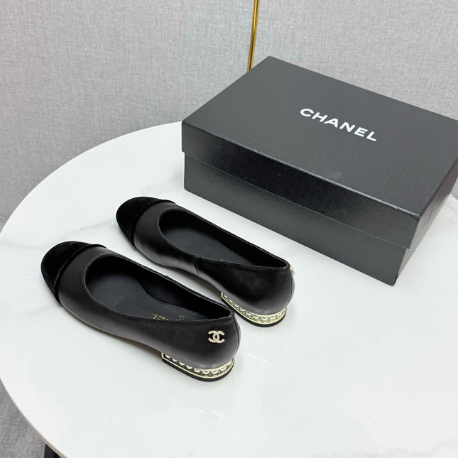 CC BALLET FLATS 25S IN BLACK LAMBSKIN AND SUEDE WITH PEARL HEEL