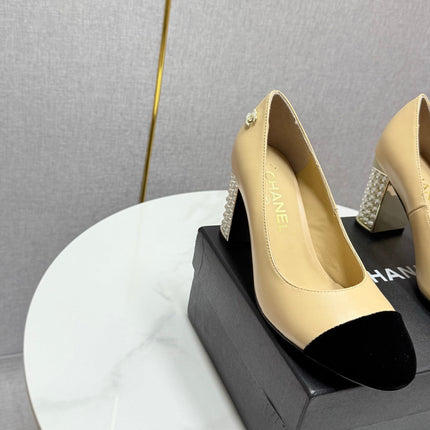 CC HIGH HEEL 25S IN BEIGE LAMBSKIN AND BLACK SUEDE WITH PEARL HEEL STYLE 1