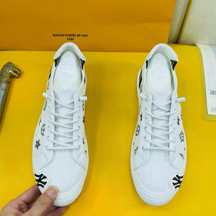 LV SNEAKER WHITE MONOGRAM JACQUARD AND CALFSKIN