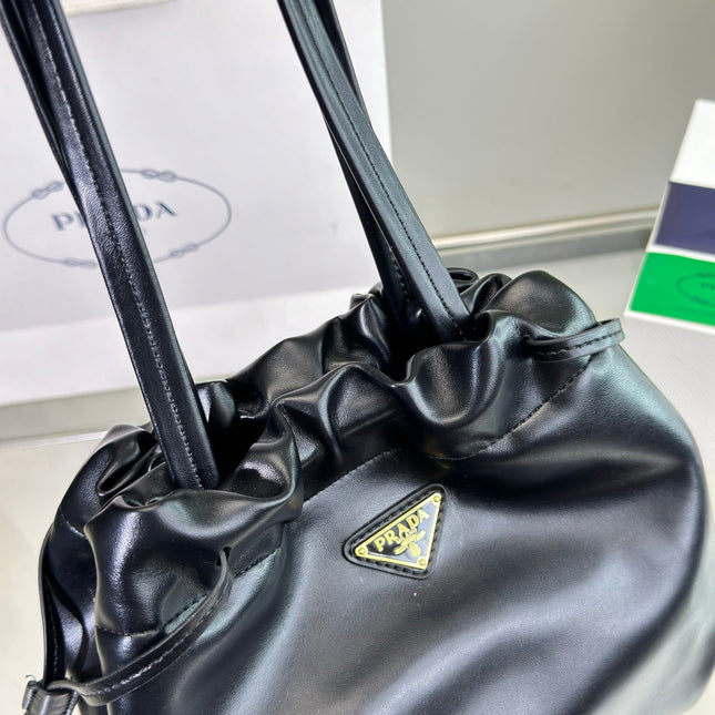 DRAWSTRING BUCKET BAG 25 IN BLACK SOFT LAMBSKIN