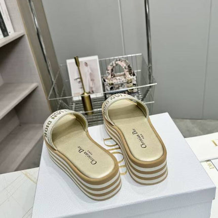 CD DWAY PLATFORM SLIDE IN SAGE GREEN AND WHITE COTTON STRIPED SOLE