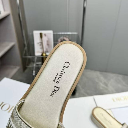 CD DWAY PLATFORM SLIDE IN SAGE GREEN AND WHITE COTTON STRIPED SOLE
