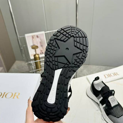 CD RUN SNEAKER 25S IN BLACK MESH FABRIC TWO-TONE SOLE