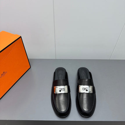 0Z MULE IN BLACK LAMBSKIN