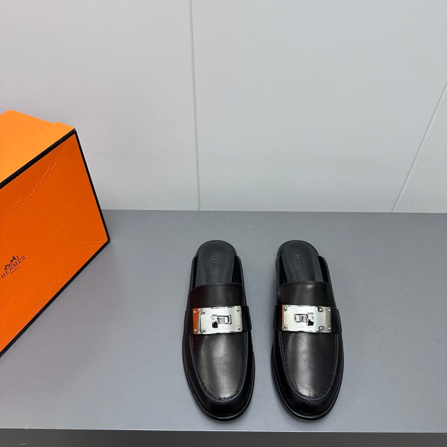 0Z MULE IN BLACK LAMBSKIN