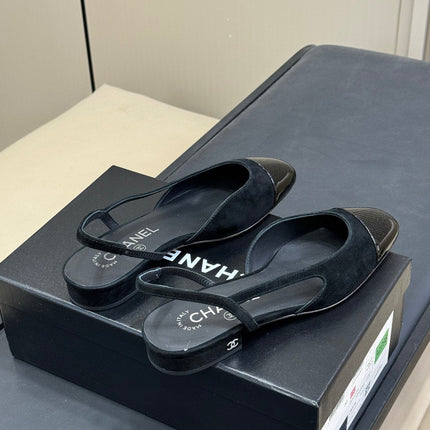 CC SLINGBACK 25S IN BLACK SUEDE AND GLOSSY LEATHER