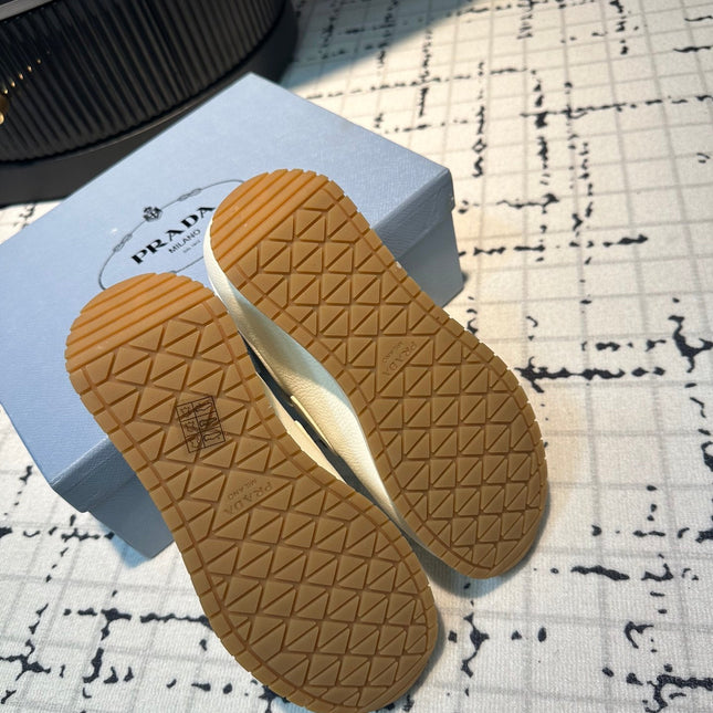 PRA SPORTY STYLE LOAFERS WHITE CALFSKIN