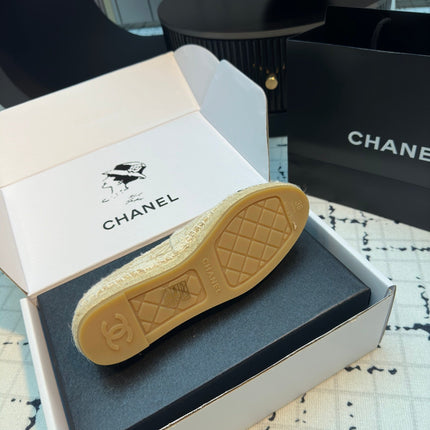 ESPADRILLES LOAFERS IN BEIGE TWEED AND BLACK SATIN