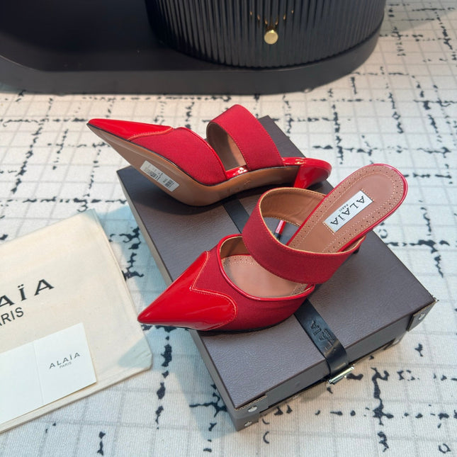 ALAIA HIGH HEEL 9 CM IN CHERRY RED CALFSKIN
