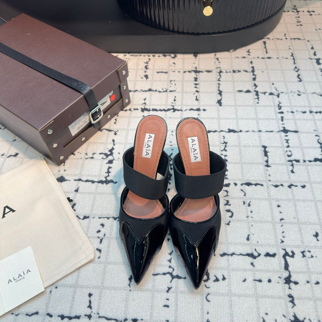 ALAIA HIGH HEEL 9 CM IN BLACK CALFSKIN