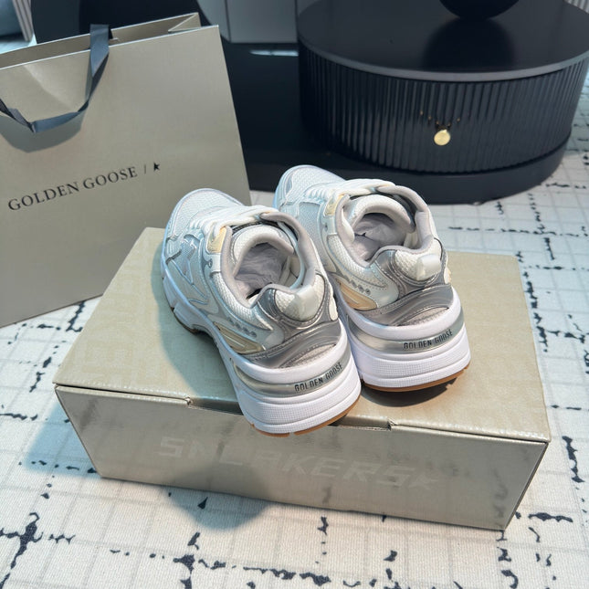 LIGHTSTAR SNEAKERS WITH WHITE CALFSKIN AND MESH UPPER AND WHITE STAR