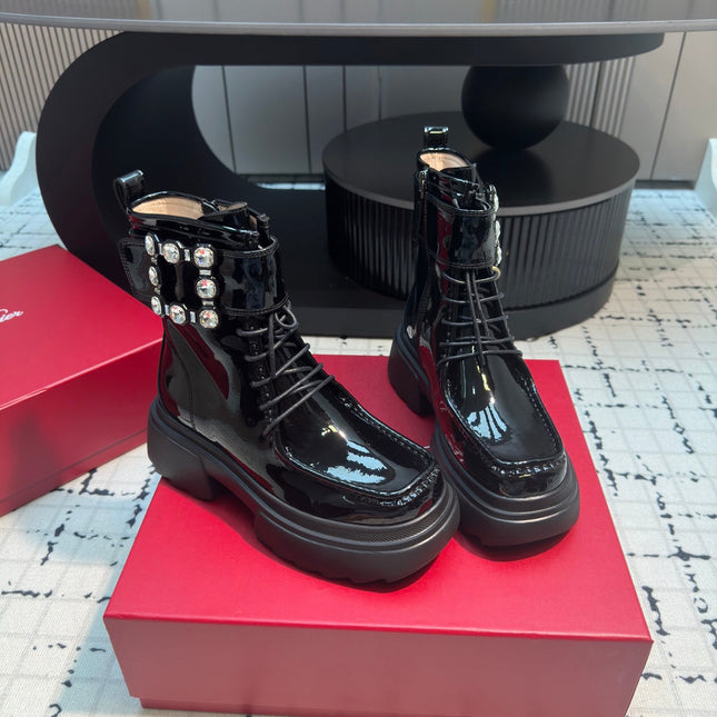 VIV' RANGERS ANKLE BOOTS IN BLACK PATENT LAMBSKIN STRASS BUCKLE