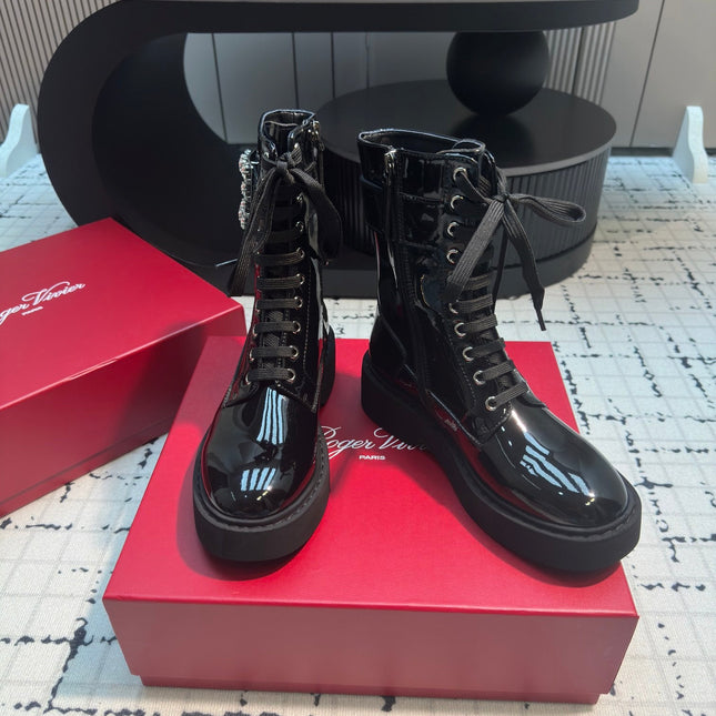 VIV' RANGERS STRASS BUCKLE BOOTS IN BLACK PATNET CALFSKIN EMBELLISHED BUCKLE