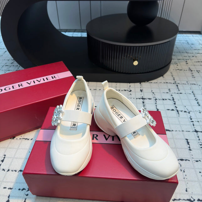 VIV' RUN BALLERINAS IN WHITE FABRIC