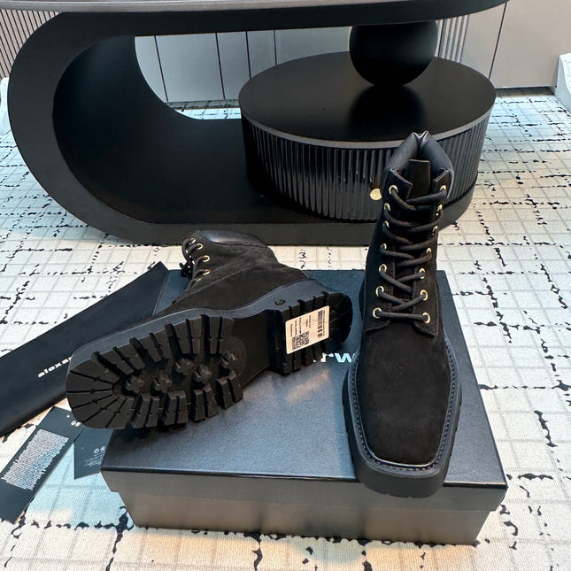 SQUARE-TOE CASUAL ANKLE BOOTS IN BLACK SUEDE