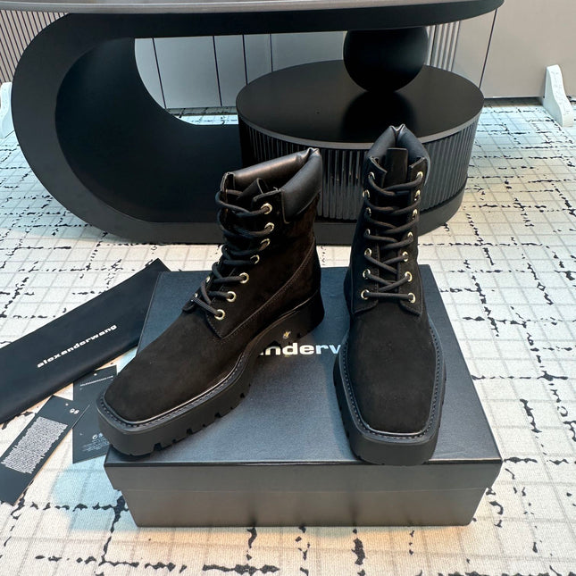 SQUARE-TOE CASUAL ANKLE BOOTS IN BLACK SUEDE