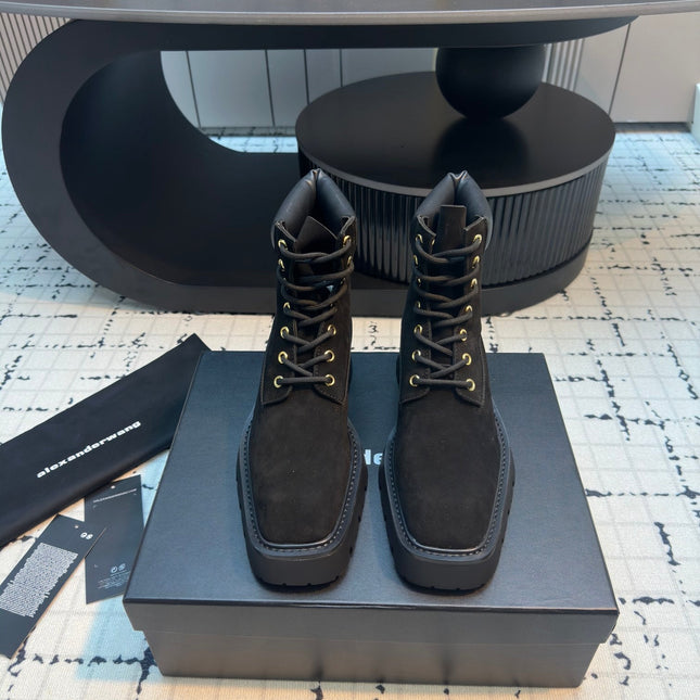 SQUARE-TOE CASUAL ANKLE BOOTS IN BLACK SUEDE