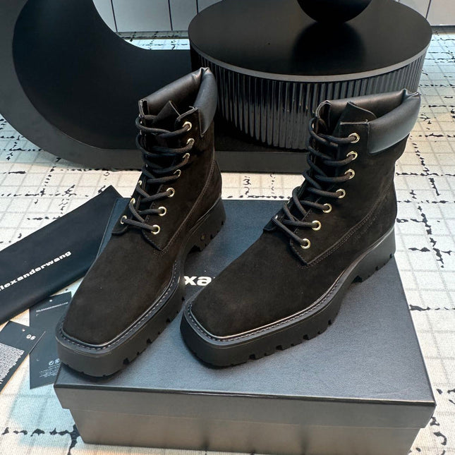 SQUARE-TOE CASUAL ANKLE BOOTS IN BLACK SUEDE