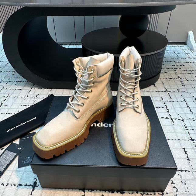 SQUARE-TOE CASUAL ANKLE BOOTS IN WHITE SUEDE