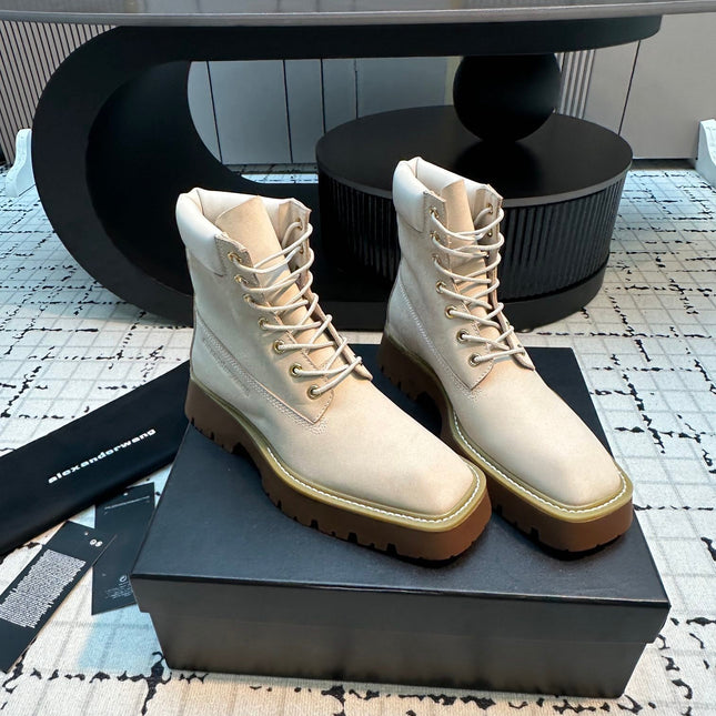 SQUARE-TOE CASUAL ANKLE BOOTS IN WHITE SUEDE