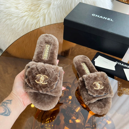 CHANEL 25S FUR SLIPPERS IN DARK BROWN LOGO GOLD HARDWRE