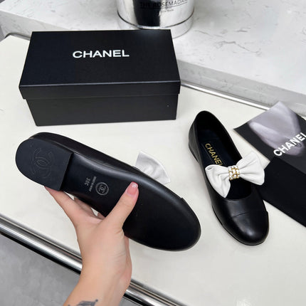 CHANEL 25S MARY JANES IN BLACK CALFSKIN WITH WHITE BOW GOLD HARDWRE