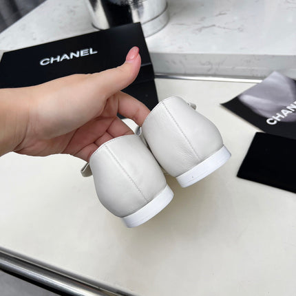 CHANEL 25S MARY JANES IN WHITE MIX BLACK CALFSKIN WITH BOW GOLD HARDWRE