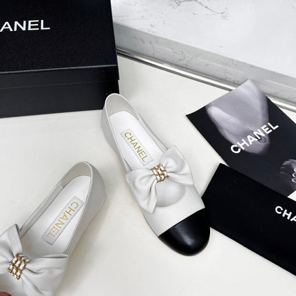 CHANEL 25S MARY JANES IN WHITE MIX BLACK CALFSKIN WITH BOW GOLD HARDWRE