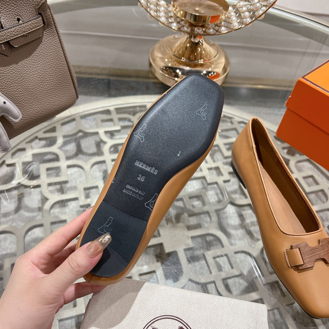 H - BUCKLE BALLET LIGHT BROWN CALFSKIN