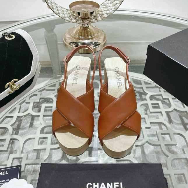 Double CC  Wood Grain Platform Sandals Dark Brown Sheepskin