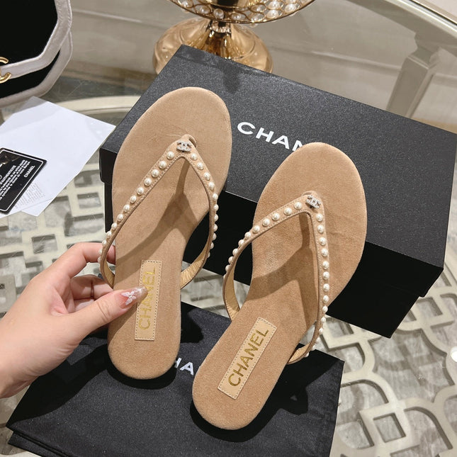 PEARL THONG SANDAL IN SEPIA TAN SUEDE