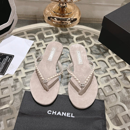 PEARL THONG SANDAL IN PALE PINK SUEDE