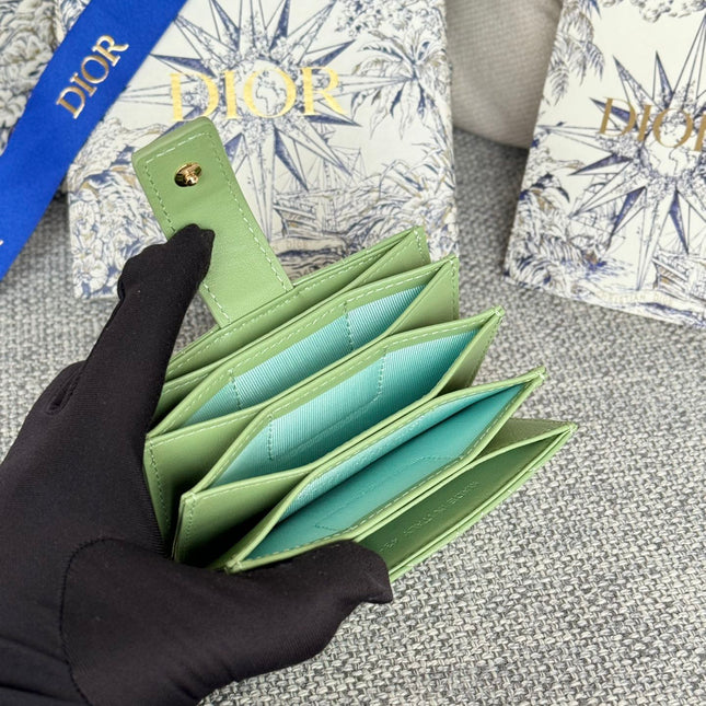 LADY JASMINE CARD HOLDER 10 IN LIGHT GREEN QUILTED PATENT CALFSKIN