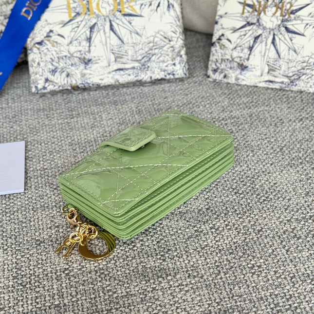 LADY JASMINE CARD HOLDER 10 IN LIGHT GREEN QUILTED PATENT CALFSKIN