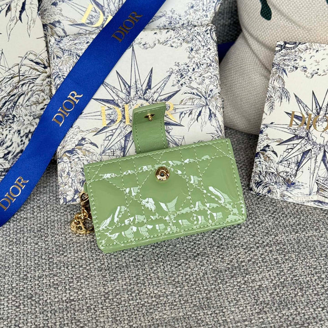 LADY JASMINE CARD HOLDER 10 IN LIGHT GREEN QUILTED PATENT CALFSKIN