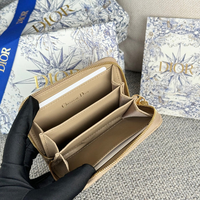 CARO SCARLET WALLET 11 IN BEIGE MACROCANNAGE CALFSKIN