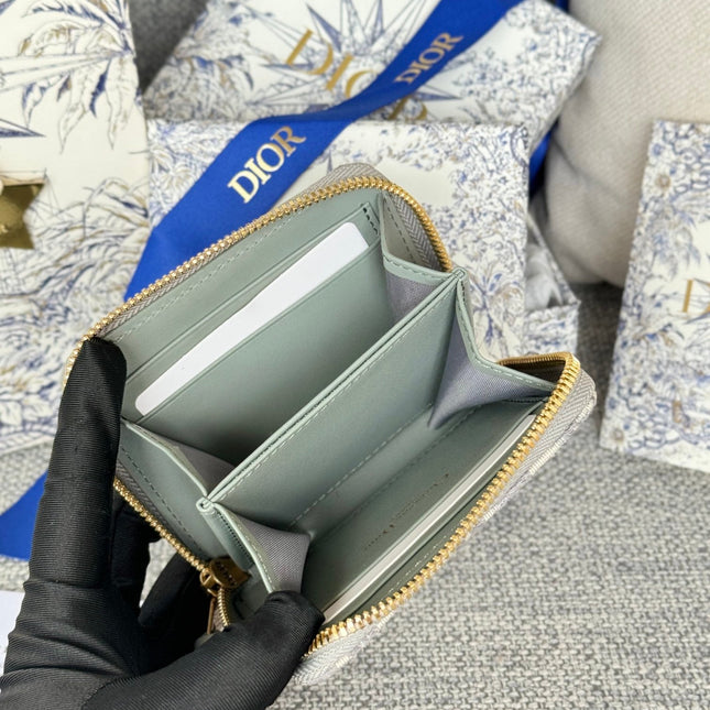 MONTAIGNE VOYAGEUR COIN PURSE 12 IN GREY MONOGRAM OBLIQUE JACQUARD
