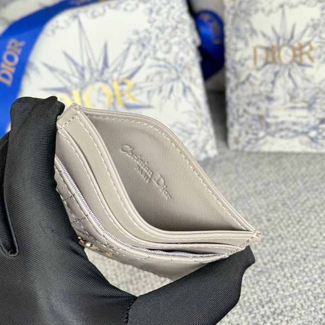 CARO FREESIA CARD HOLDER 10 IN LIGHT GREY CANNAGE CALFSKIN