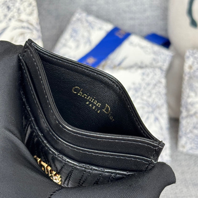 FREESIA CARD HOLDER 10 IN BLACK QUILTED ALLOVER CALFSKIN